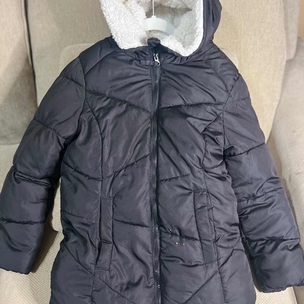 Cozy Black Hooded Puffer Jacket for Kids